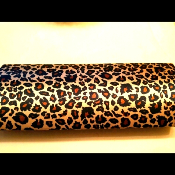 Vintage Clutch!!!! - Picture 4 of 7